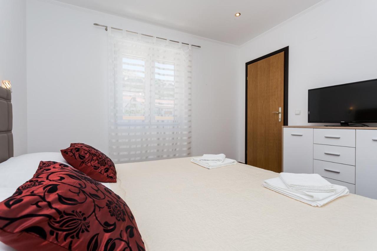 Apartments Anna I Baška Eksteriør bilde